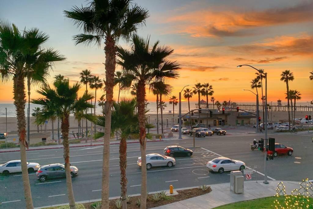 Apartment Steps To The Beach, Pacific And Main Street - #2 Huntington Beach